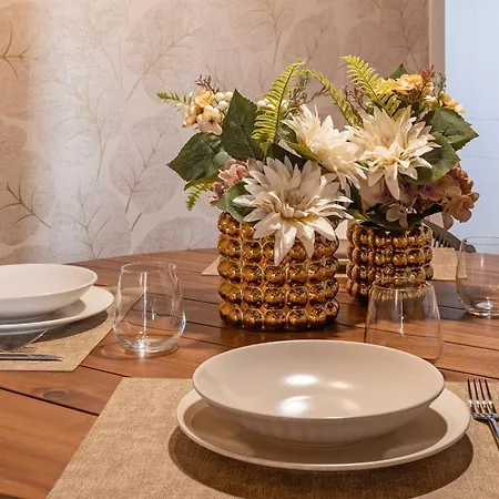 Domus Apostoli Balcony *