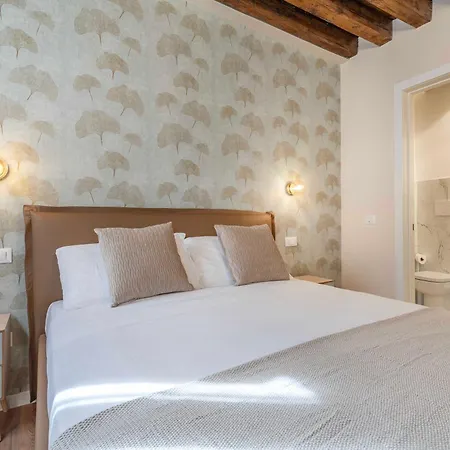 Domus Apostoli Balcony Apartment Venedig