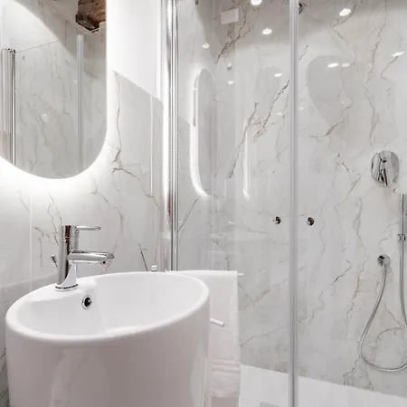 Apartment Domus Apostoli Balcony *